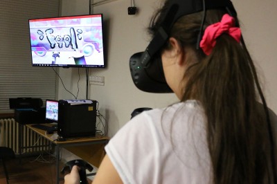Virtuální realita na Střezině. Jsme první uměleckou školou, kde žákům pomáhá ve výuce