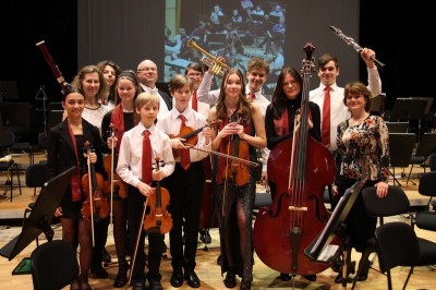 Střezinští si zahráli s hradeckými filharmoniky