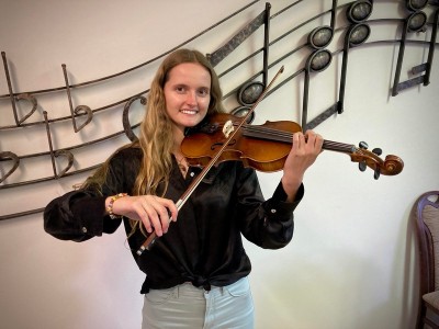 Olivie Kašparová - housle