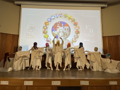 Ráj Králové - projekt, kde nechyběly střezinské tanečnice